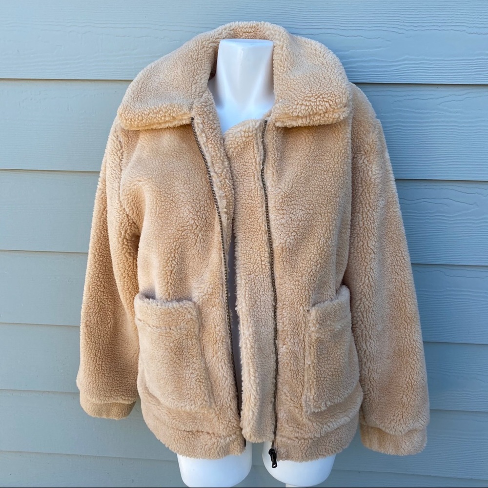 NWT Elodie Faux Shearling Jacket - Picture 3 of 5